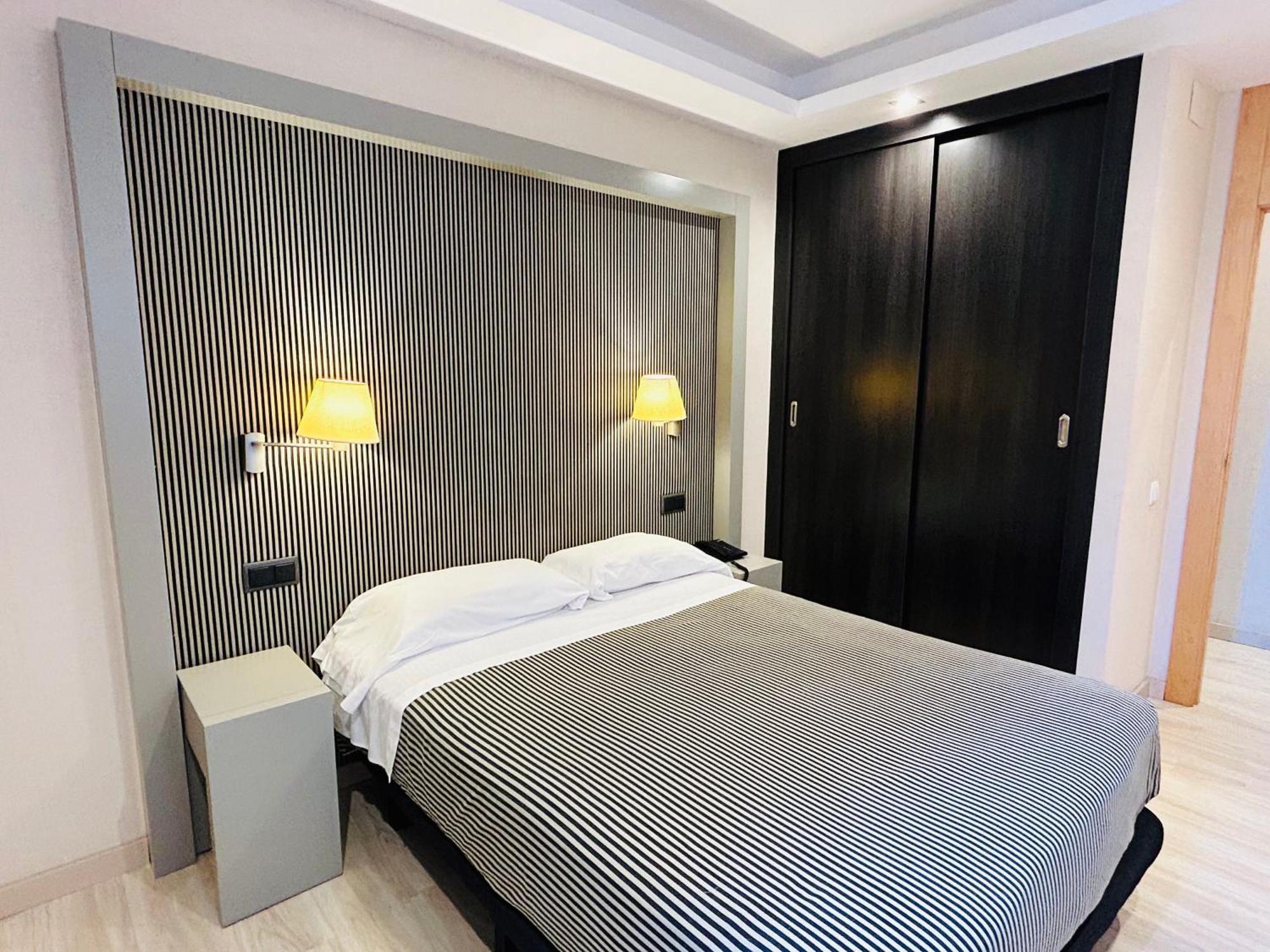Hotel Ignacio - Palomargroup Chiva Extérieur photo